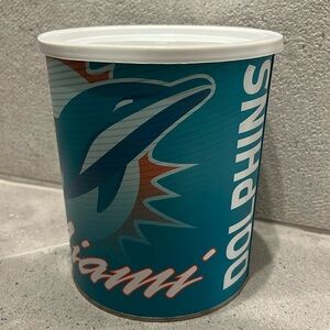 🐬🏈Miami Dolphins bucket with lid. Fill with popcorn or your favorite treats.